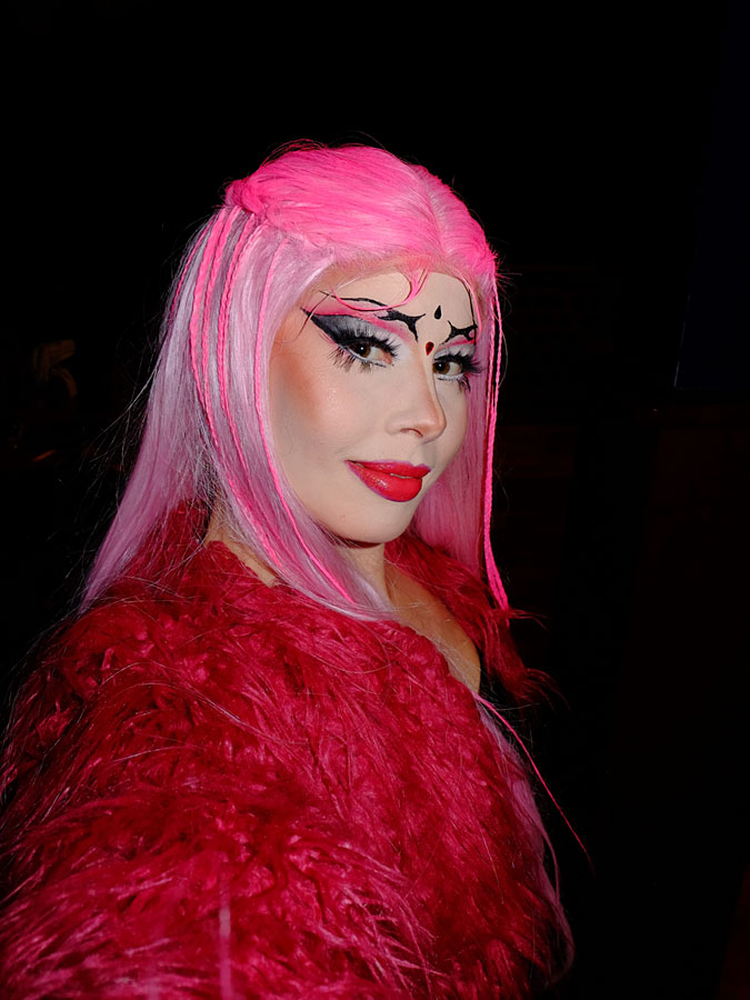 Scarlet Scarlet aus dem Queeren Netzwerk Chemnitz